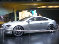 Autosalon Zeneva 2007 - presny nazov tejto studie uz neviem ale nieco ako predzvest Insignie myslim.